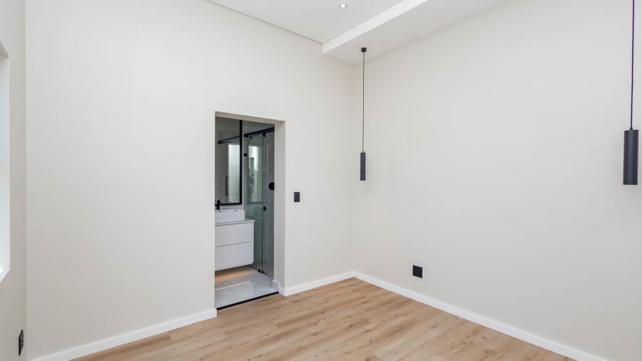 3 Bedroom Property for Sale in Sandown Western Cape